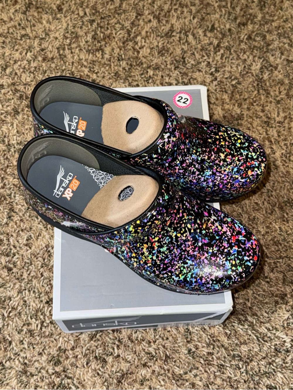 Dansko XP 2.0 Color Pop Patent Clogs Slip Resistant Comfort Shoes Women’s EU 40 - Picture 2 of 6